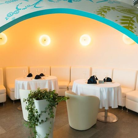 Terminal B Hotel Kiev Luaran gambar
