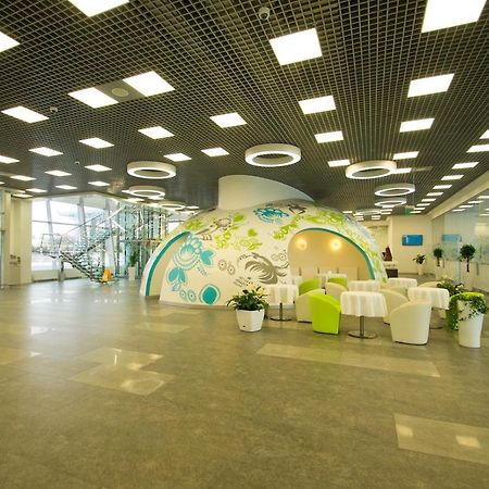 Terminal B Hotel Kiev Luaran gambar