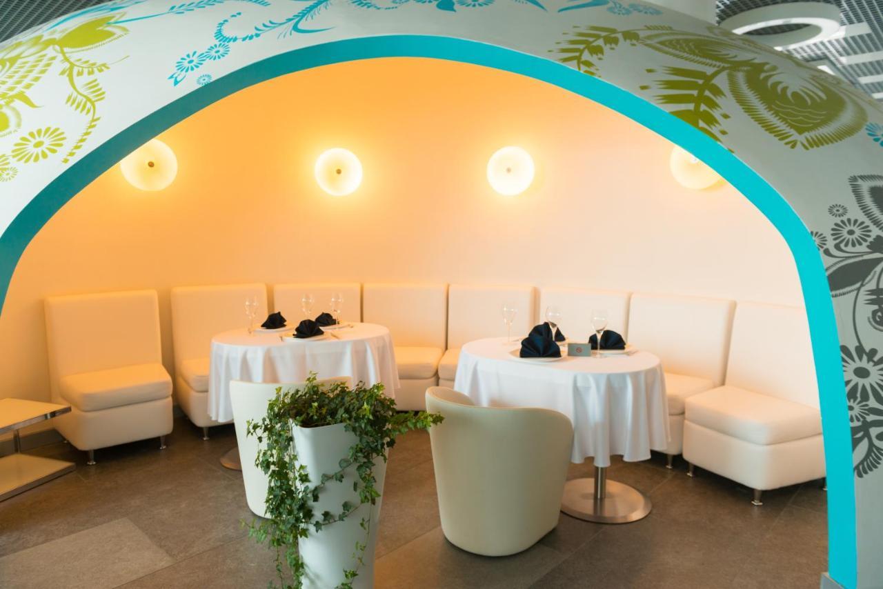 Terminal B Hotel Kiev Luaran gambar